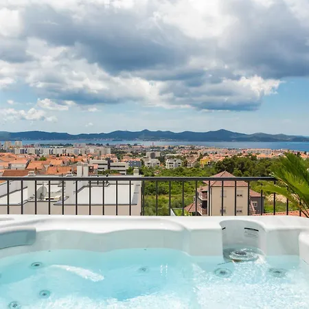 Silba Three Bedroom With Private Jacuzzi Apartamento *
