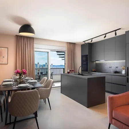 Silba Three Bedroom With Private Jacuzzi Apartamento *