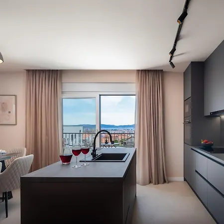 Silba Three Bedroom With Private Jacuzzi Apartamento