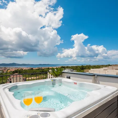 Apartamento Silba Three Bedroom With Private Jacuzzi