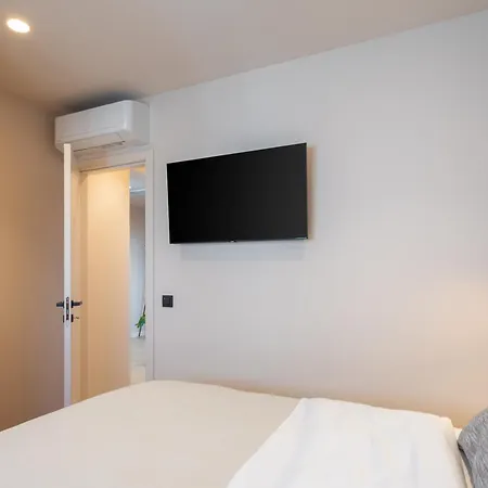 Silba Three Bedroom With Private Jacuzzi Zadar