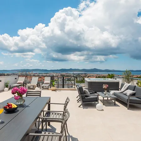 Apartment Silba Three Bedroom With Private Jacuzzi