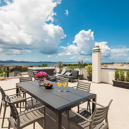 Silba Three Bedroom With Private Jacuzzi * Zadar