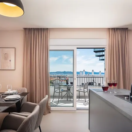 Silba Three Bedroom With Private Jacuzzi Apartment