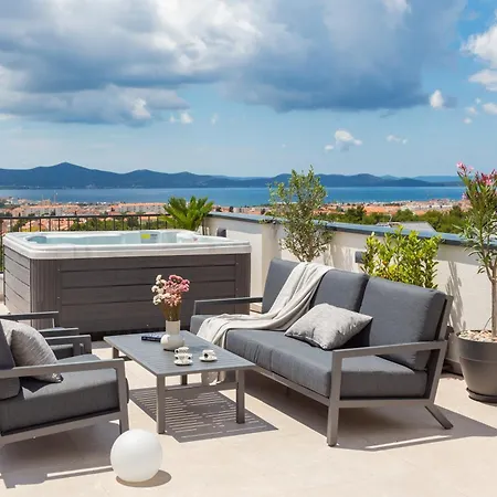 Apartment Silba Three Bedroom With Private Jacuzzi *