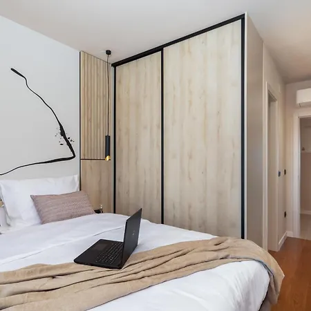 Silba Three Bedroom With Private Jacuzzi Zadar